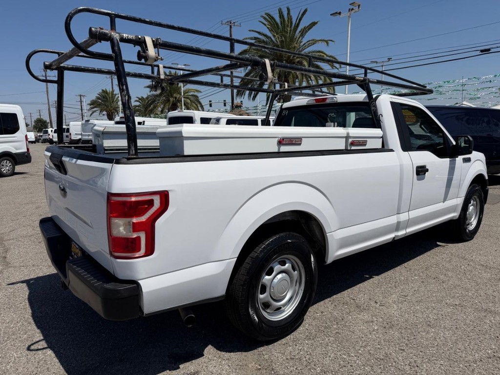 Ford F-150 Vehicle Full-screen Gallery Image 06