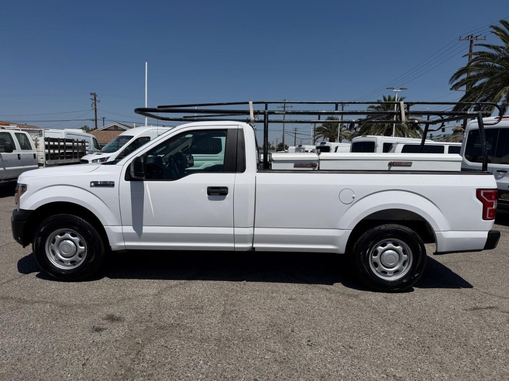 Ford F-150 Vehicle Full-screen Gallery Image 11