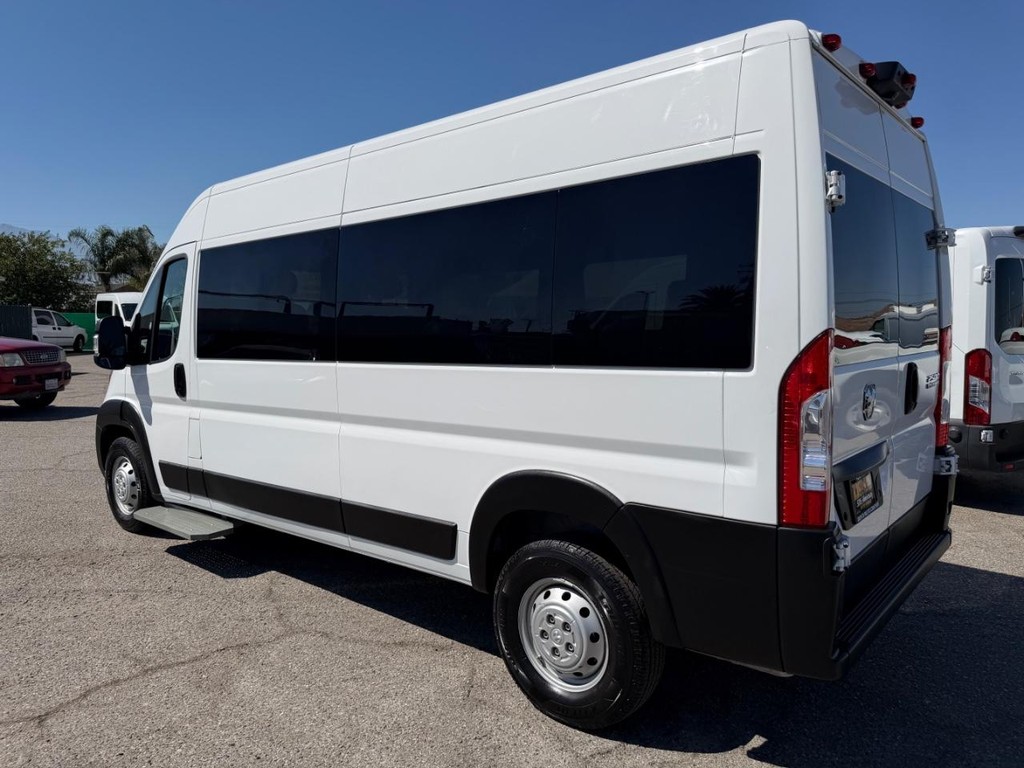 Ram ProMaster Vehicle Full-screen Gallery Image 09