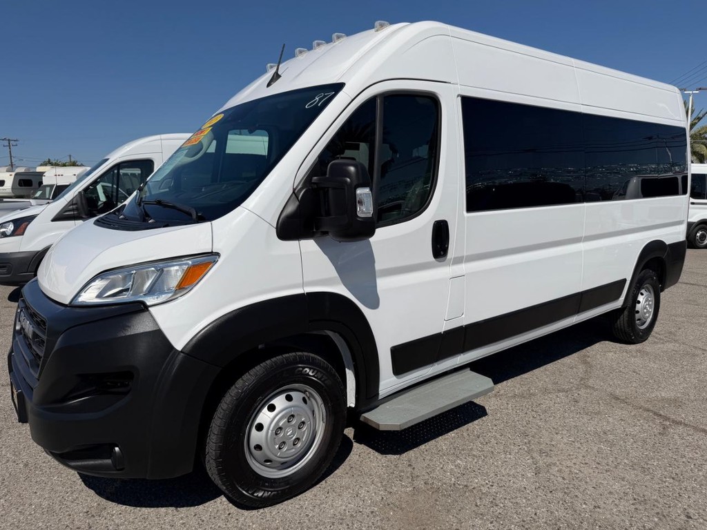 Ram ProMaster Vehicle Full-screen Gallery Image 12
