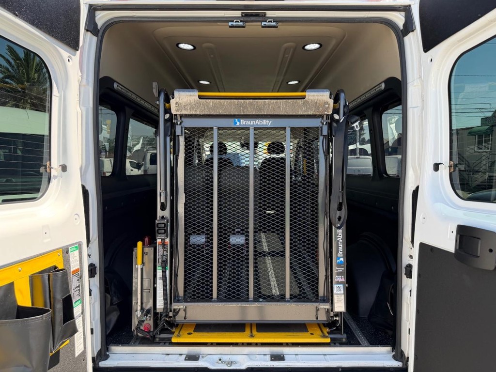 Ram ProMaster Vehicle Full-screen Gallery Image 15
