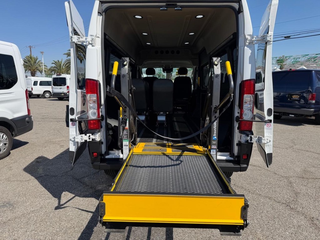 Ram ProMaster Vehicle Full-screen Gallery Image 22