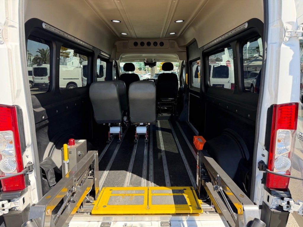 Ram ProMaster Vehicle Full-screen Gallery Image 27