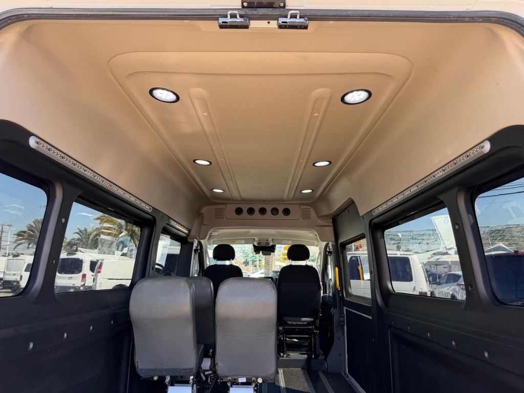 Ram ProMaster Vehicle Full-screen Gallery Image 28