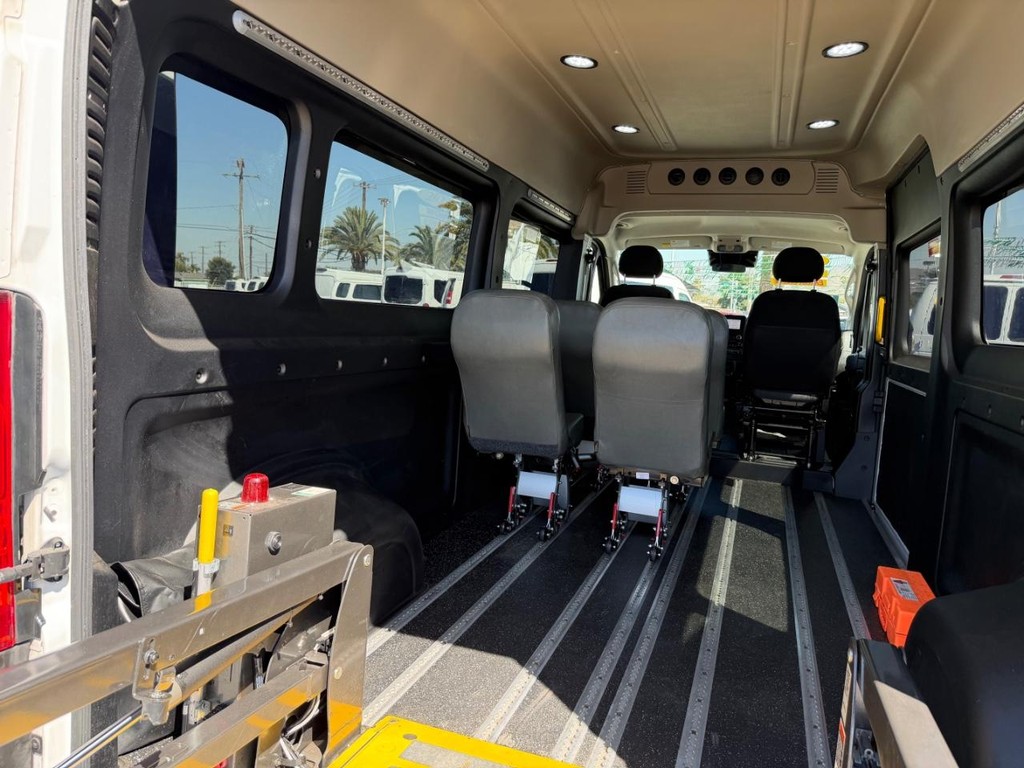 Ram ProMaster Vehicle Full-screen Gallery Image 29