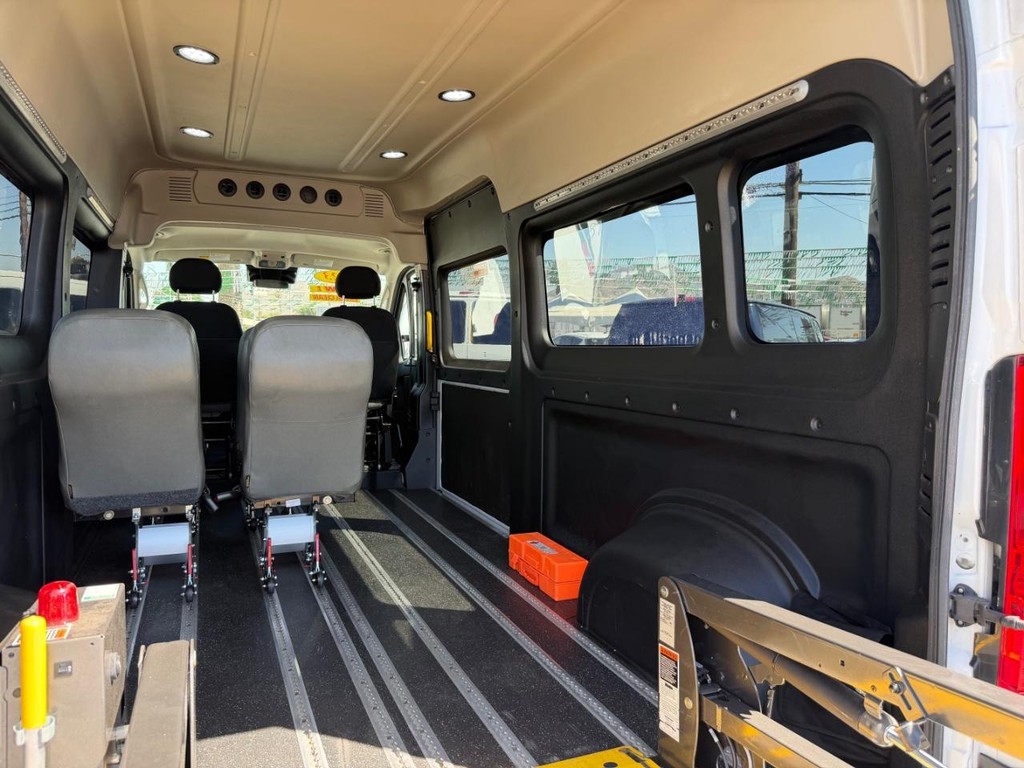 Ram ProMaster Vehicle Full-screen Gallery Image 30