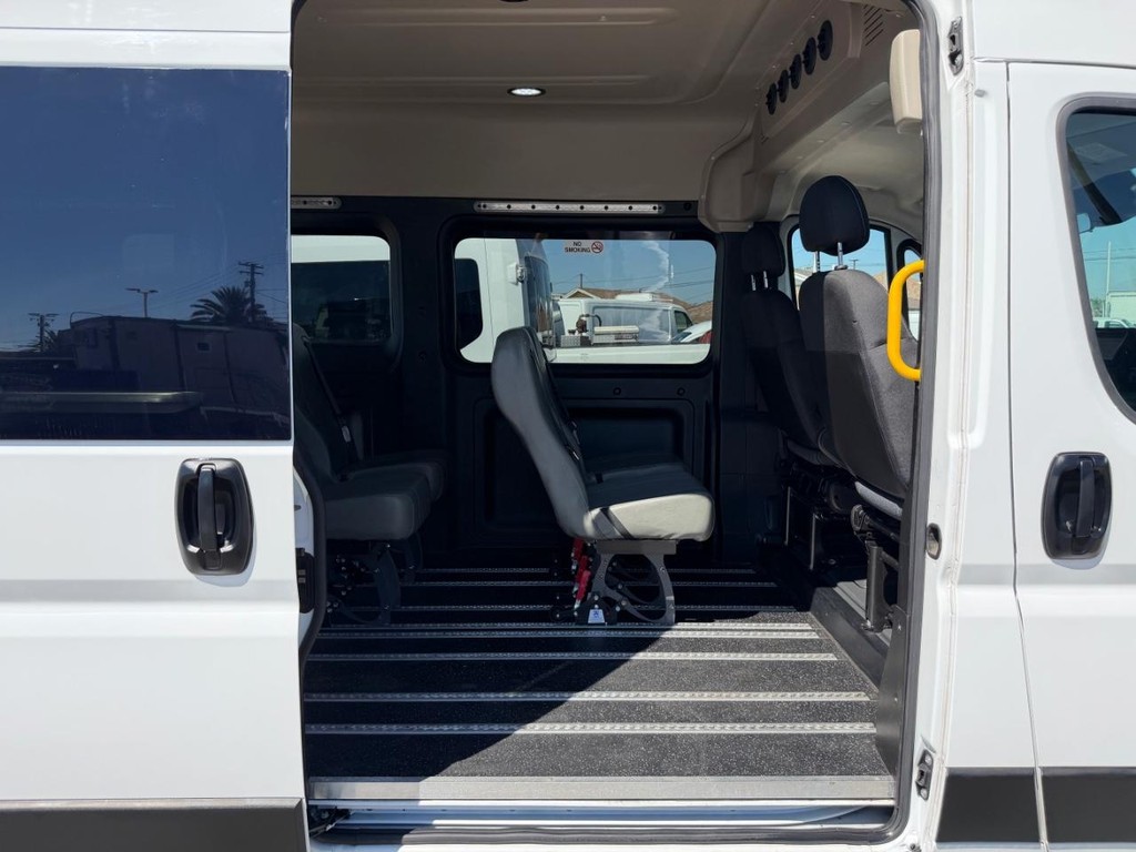 Ram ProMaster Vehicle Full-screen Gallery Image 39