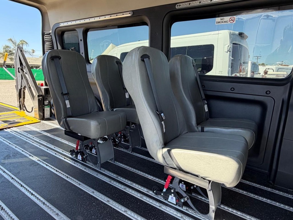 Ram ProMaster Vehicle Full-screen Gallery Image 42
