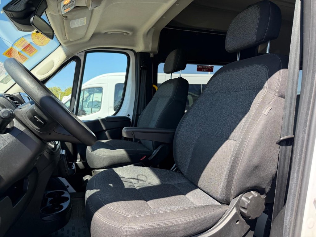 Ram ProMaster Vehicle Full-screen Gallery Image 48