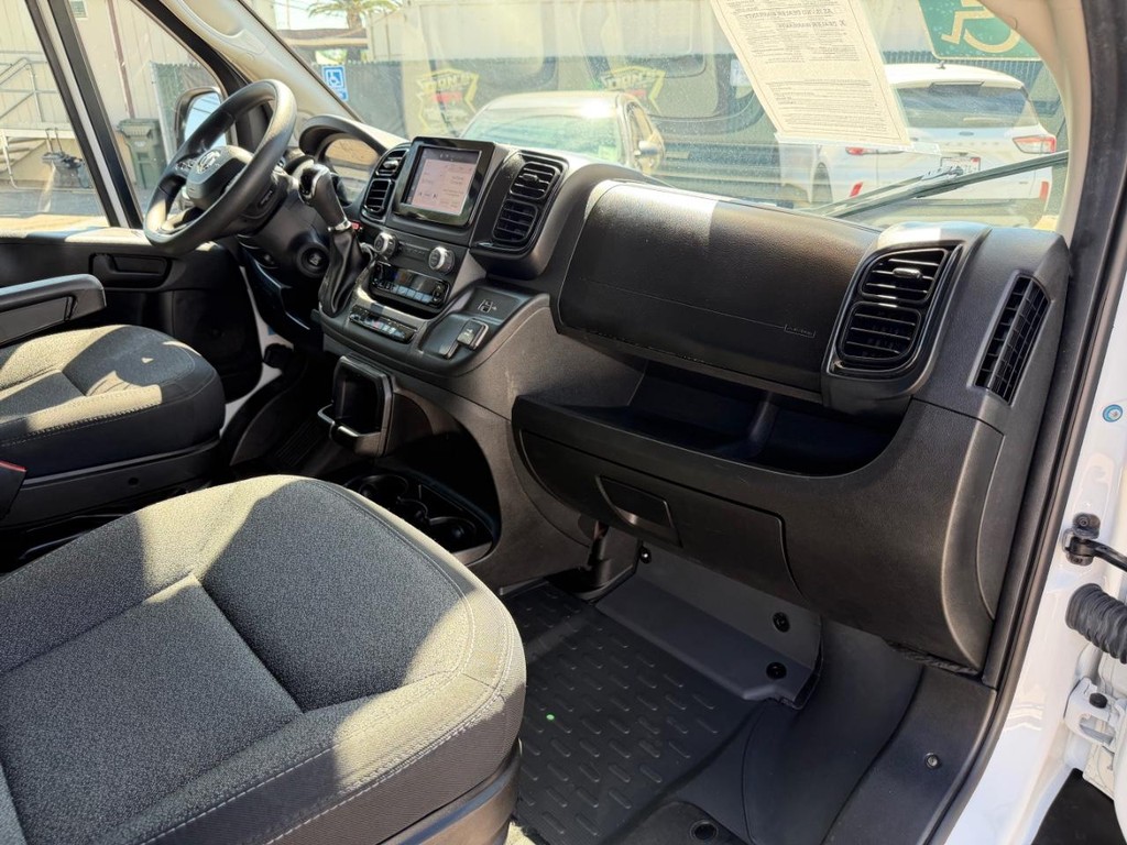 Ram ProMaster Vehicle Full-screen Gallery Image 50