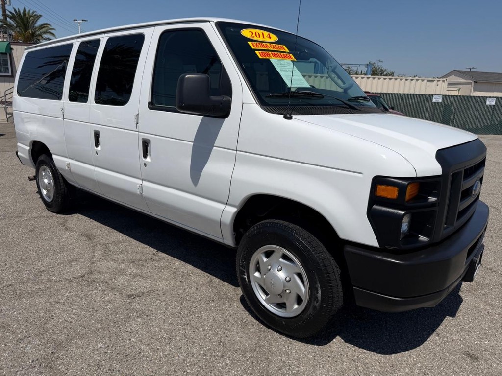 Ford E-150 8 Passenger Van Vehicle Full-screen Gallery Image 03