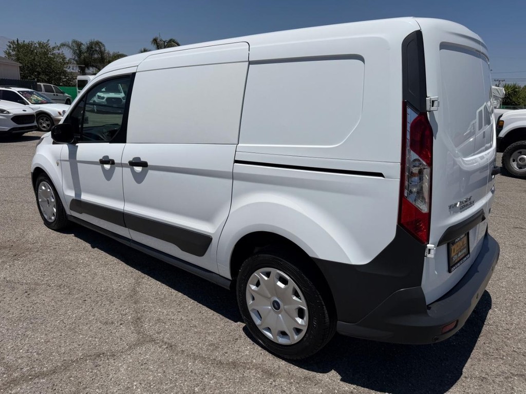 Ford Transit Connect Vehicle Full-screen Gallery Image 10