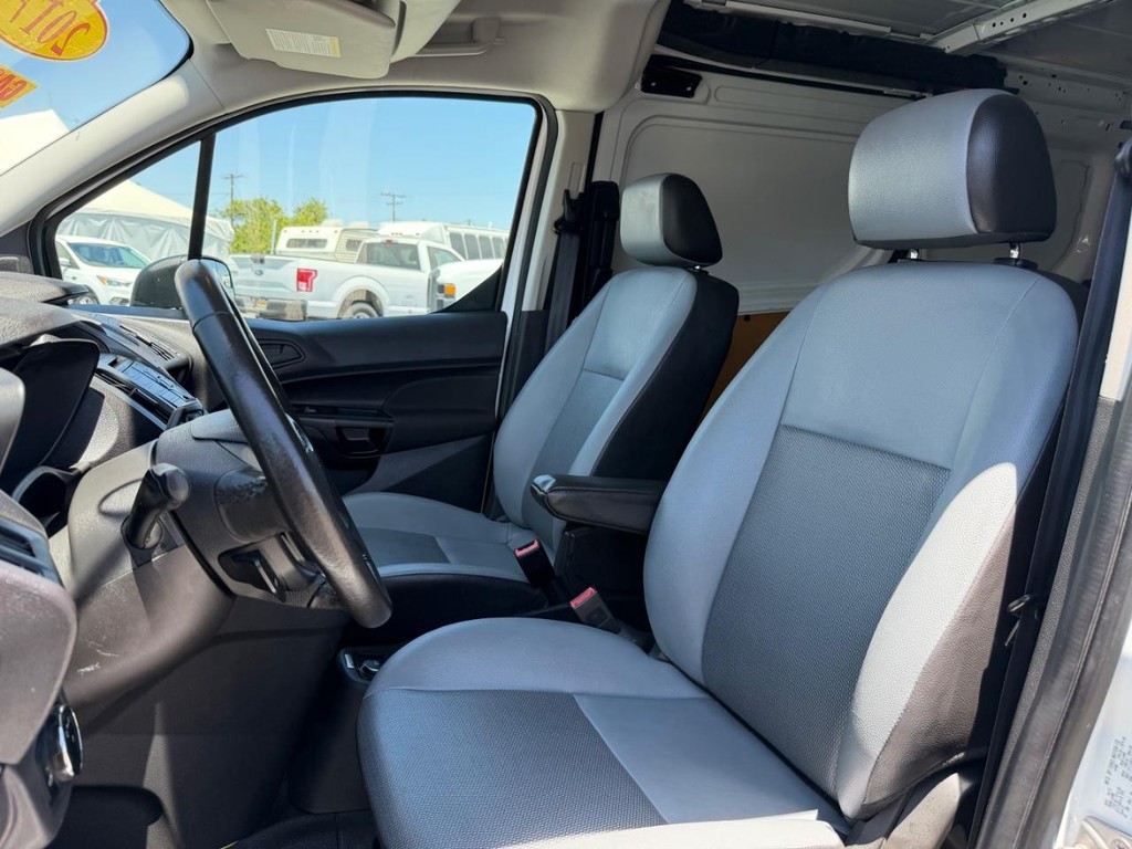Ford Transit Connect Vehicle Full-screen Gallery Image 26