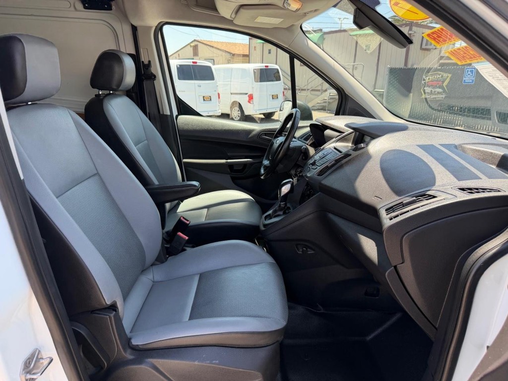 Ford Transit Connect Vehicle Full-screen Gallery Image 29