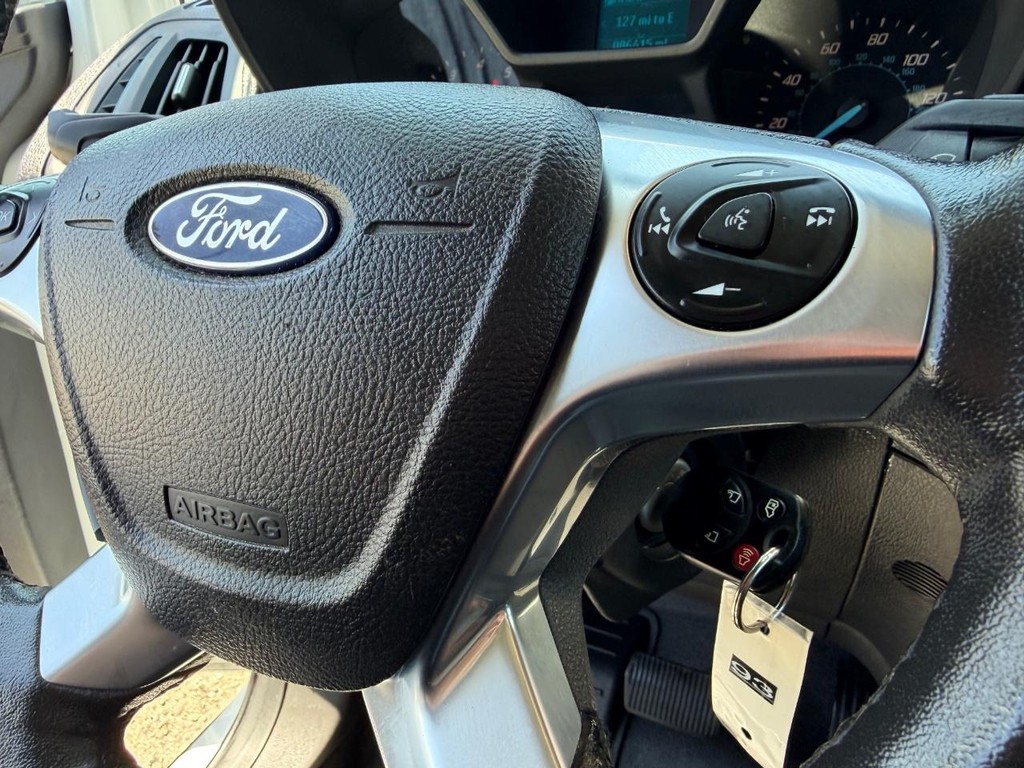 Ford Transit Connect Vehicle Full-screen Gallery Image 34