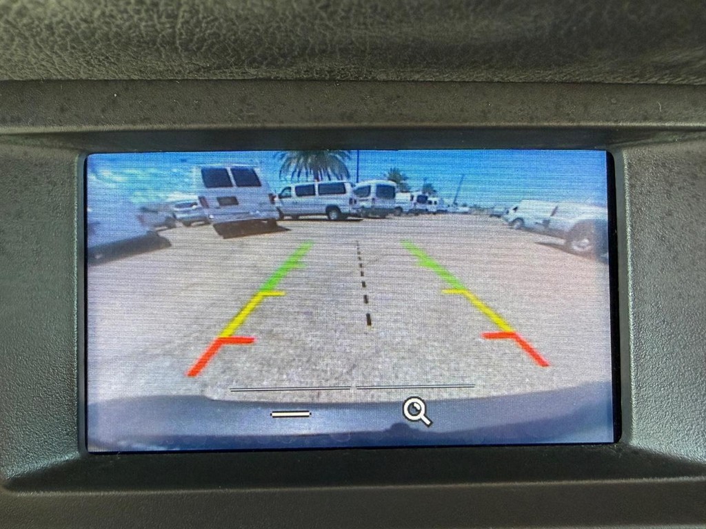 Ford Transit Connect Vehicle Full-screen Gallery Image 38