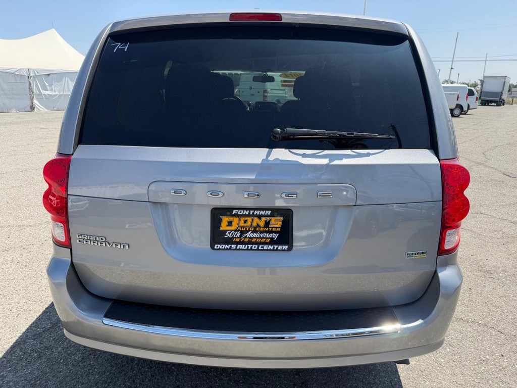 Dodge Grand Caravan Vehicle Full-screen Gallery Image 08