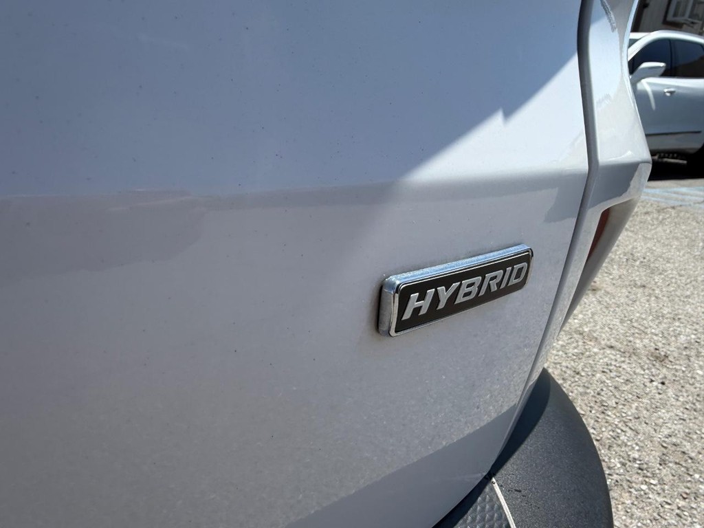 Ford Escape Vehicle Full-screen Gallery Image 43