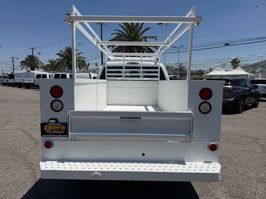 Ford F-250 Vehicle Full-screen Gallery Image 08