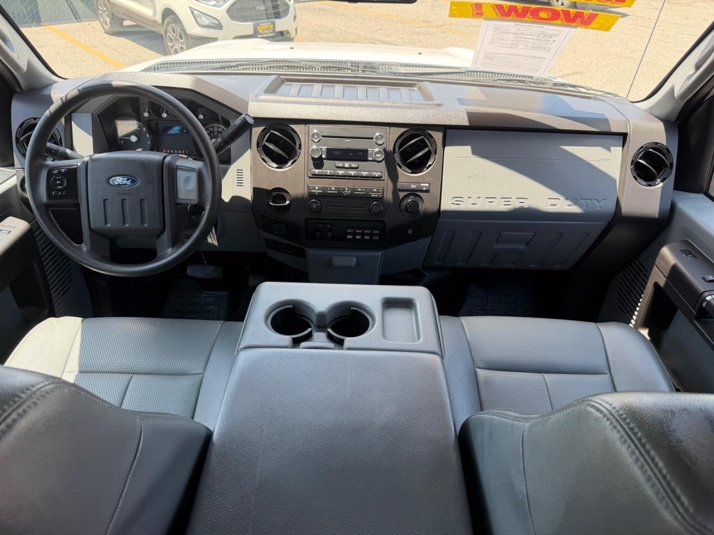 Ford F-250 Vehicle Full-screen Gallery Image 34