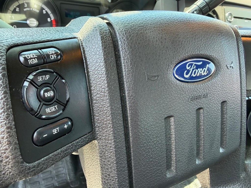 Ford F-250 Vehicle Full-screen Gallery Image 39