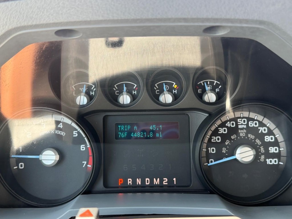 Ford F-250 Vehicle Full-screen Gallery Image 40