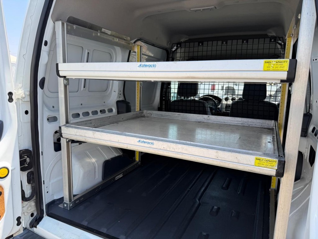 Ford Transit Connect Vehicle Full-screen Gallery Image 17