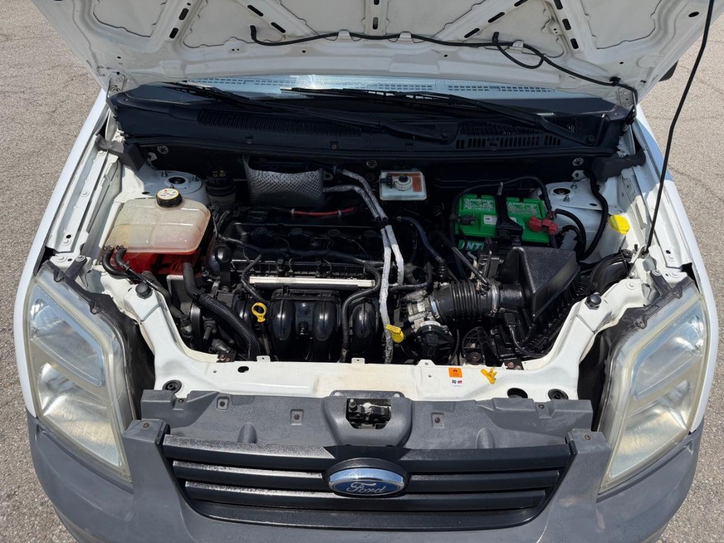 Ford Transit Connect Vehicle Full-screen Gallery Image 43