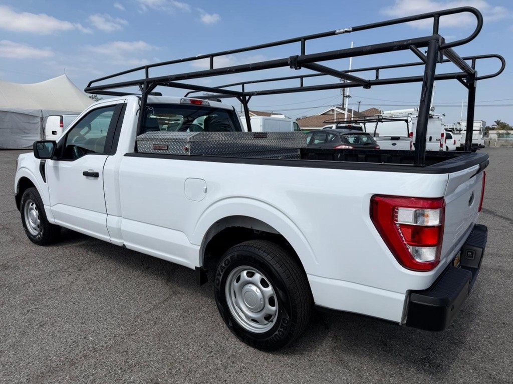 Ford F-150 Vehicle Full-screen Gallery Image 09