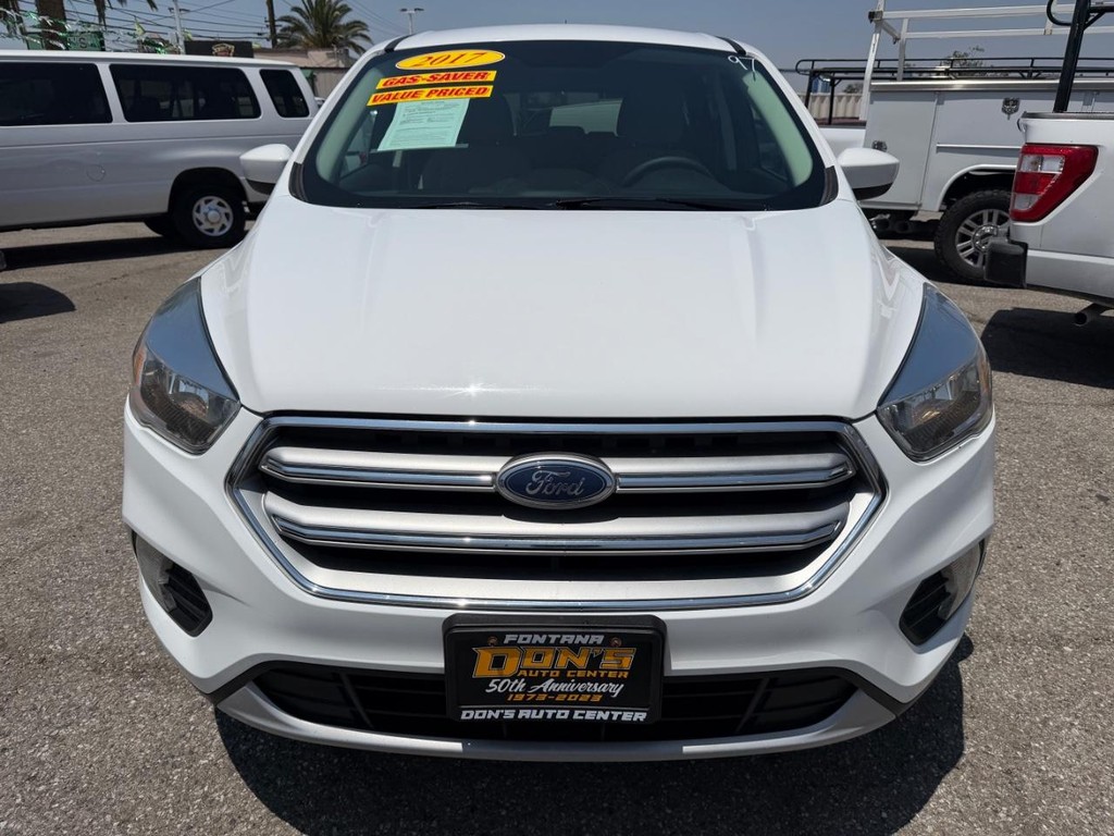Ford Escape Vehicle Full-screen Gallery Image 14