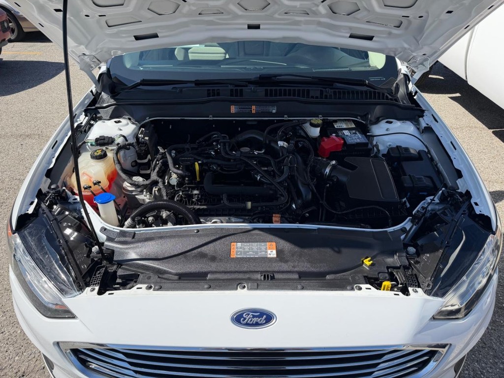 Ford Fusion Vehicle Full-screen Gallery Image 50