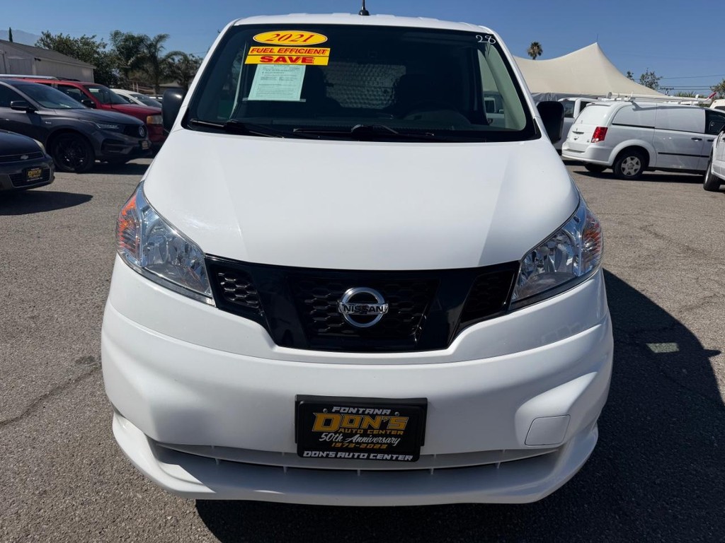 Nissan NV200 Vehicle Full-screen Gallery Image 15