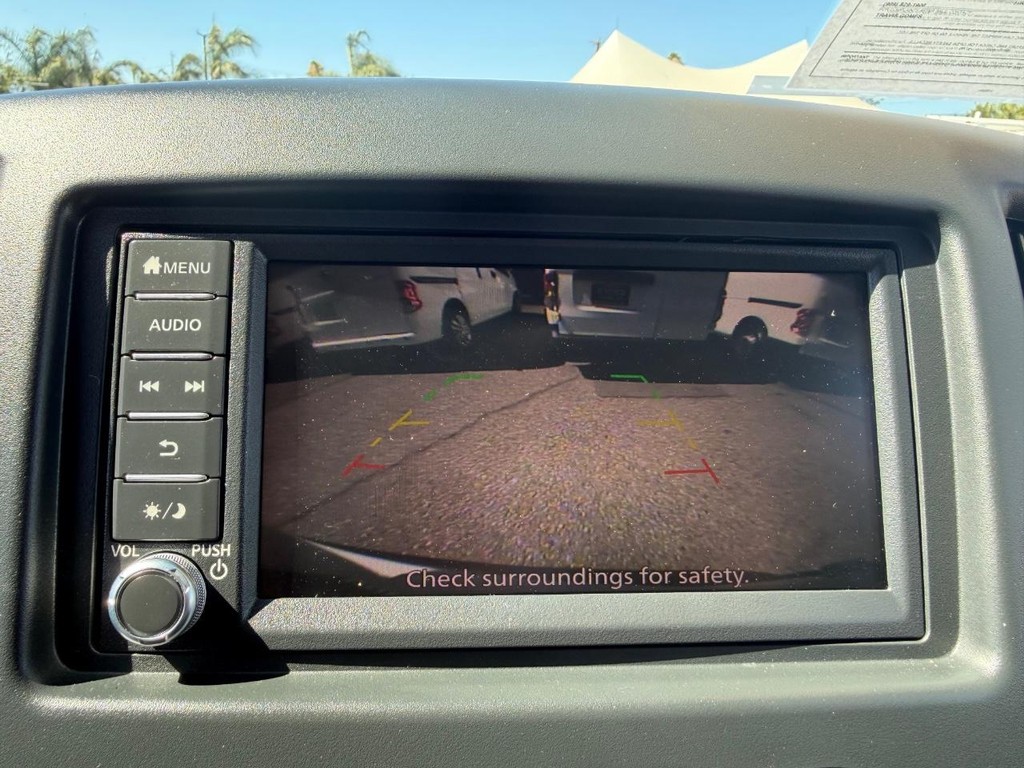 Nissan NV200 Vehicle Full-screen Gallery Image 40