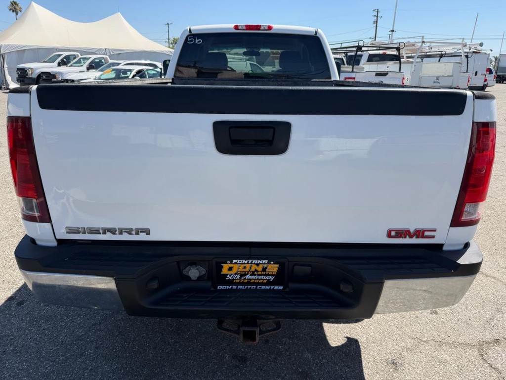 GMC Sierra 2500HD Vehicle Full-screen Gallery Image 08