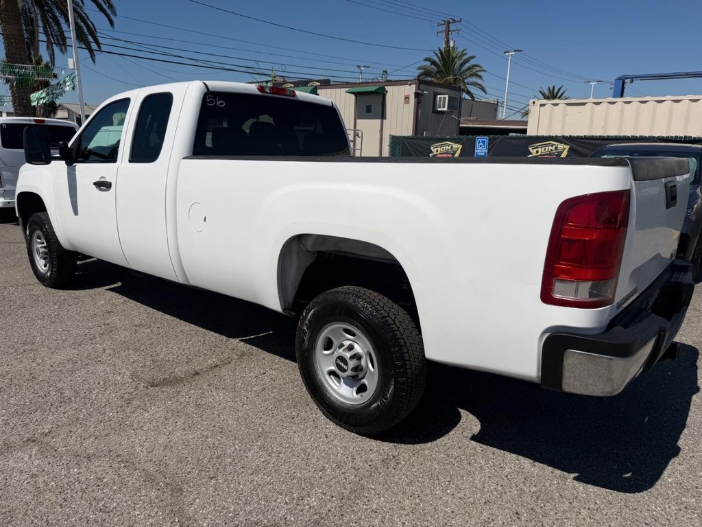 GMC Sierra 2500HD Vehicle Full-screen Gallery Image 09