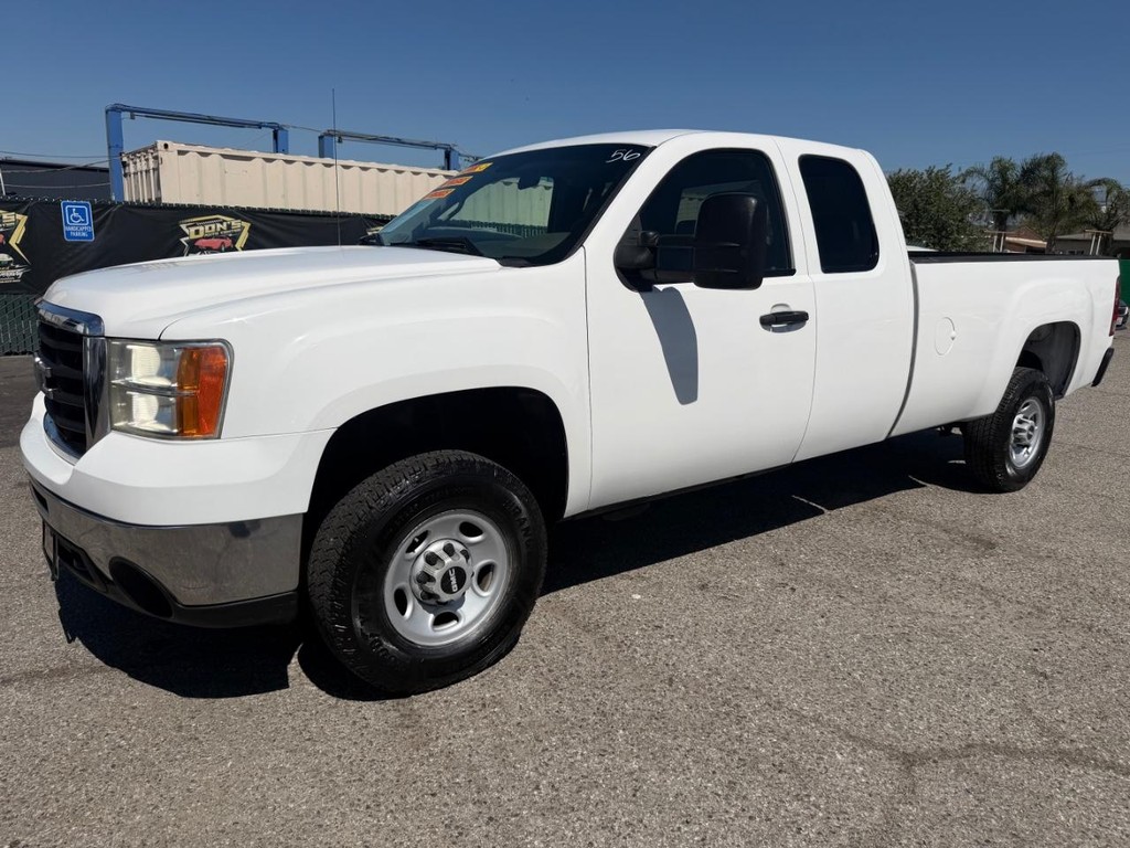 GMC Sierra 2500HD Vehicle Full-screen Gallery Image 12