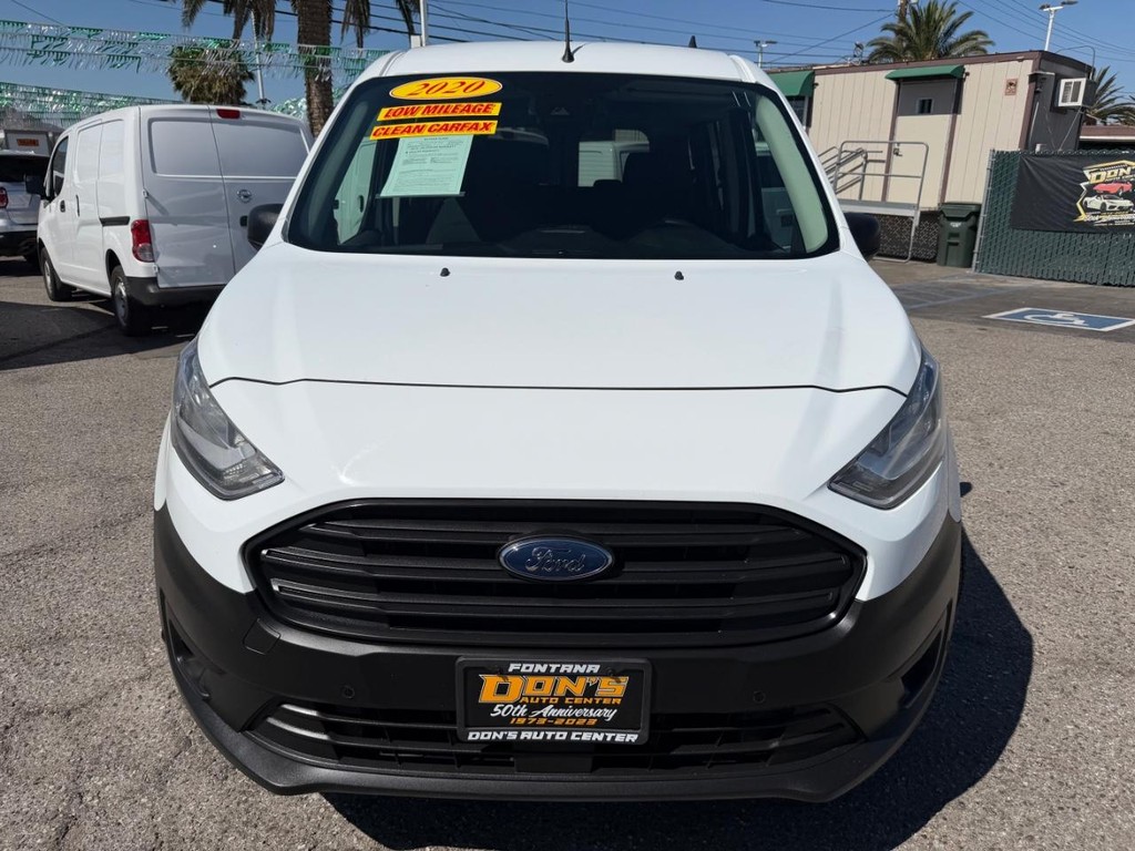 Ford Transit Connect Vehicle Full-screen Gallery Image 14
