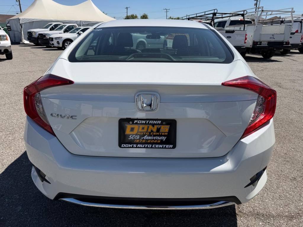 Honda Civic Vehicle Full-screen Gallery Image 08