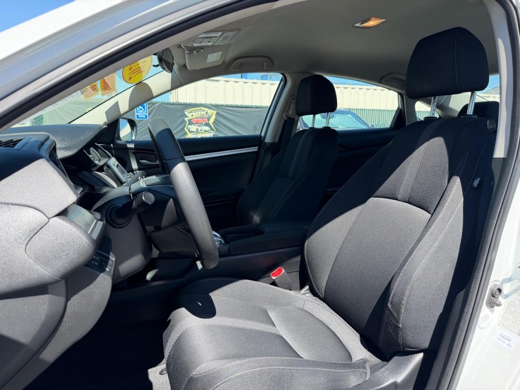 Honda Civic Vehicle Full-screen Gallery Image 18