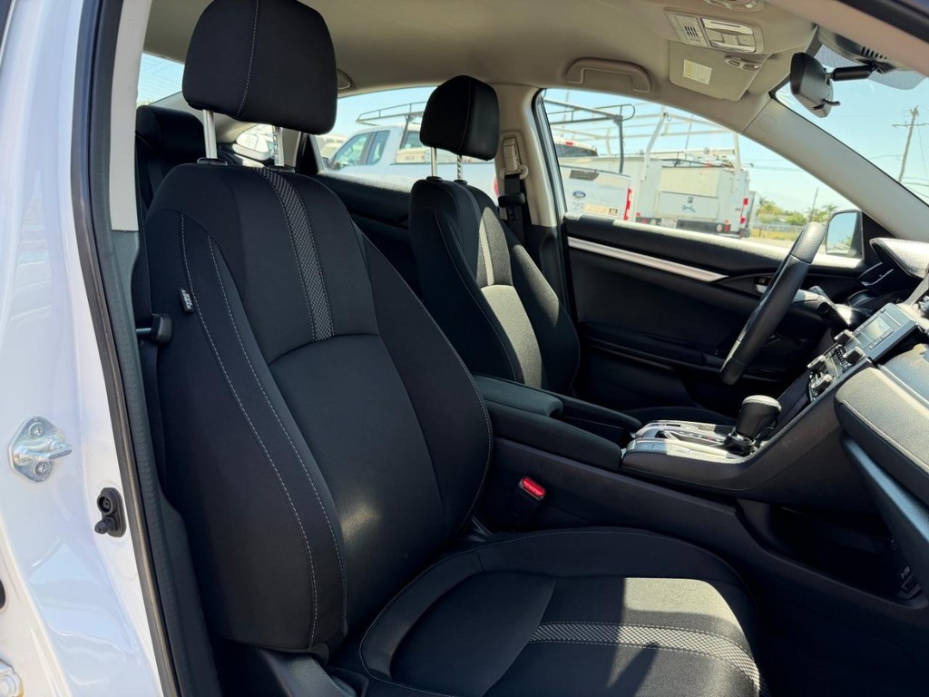 Honda Civic Vehicle Full-screen Gallery Image 22