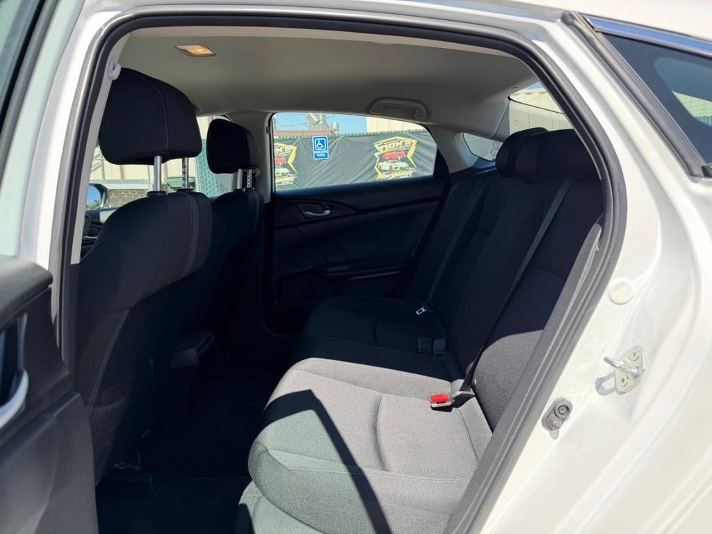 Honda Civic Vehicle Full-screen Gallery Image 36
