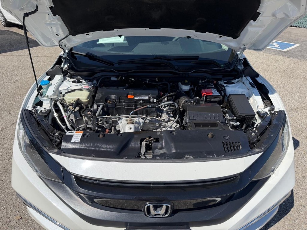 Honda Civic Vehicle Full-screen Gallery Image 40