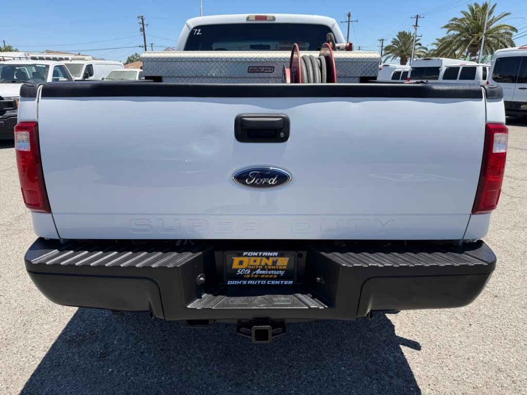 Ford F-250 Vehicle Full-screen Gallery Image 08