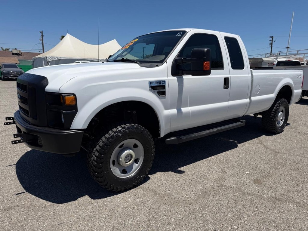 Ford F-250 Vehicle Full-screen Gallery Image 12