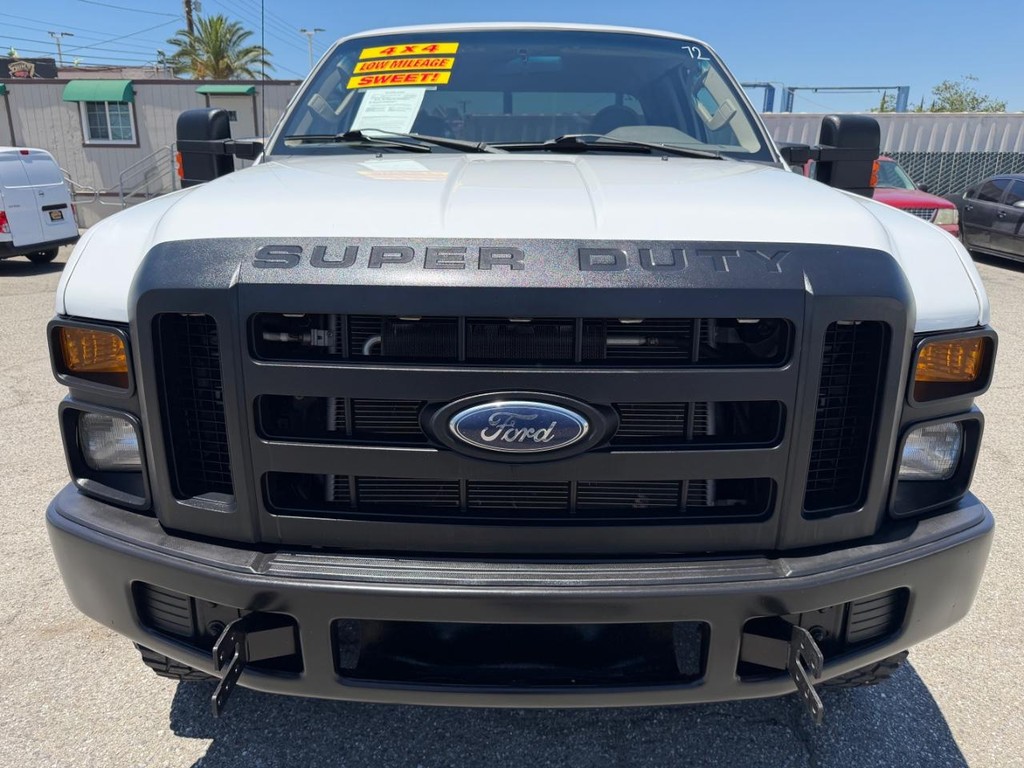 Ford F-250 Vehicle Full-screen Gallery Image 14