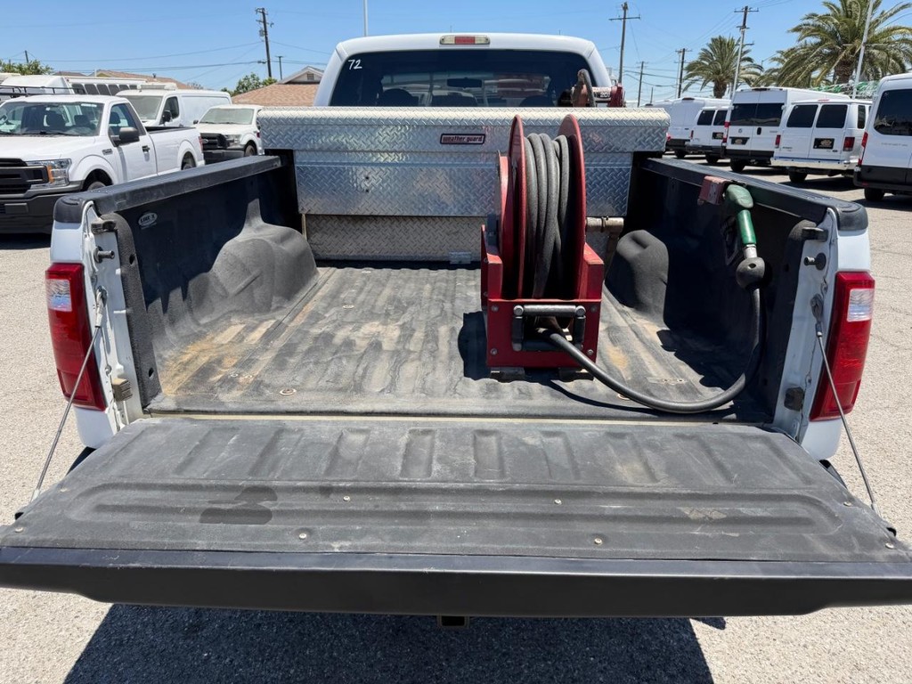 Ford F-250 Vehicle Full-screen Gallery Image 33