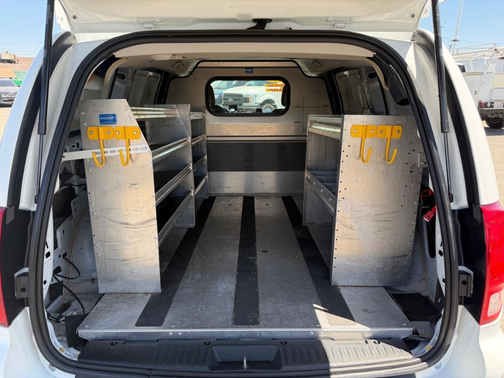 Ram C/V Vehicle Full-screen Gallery Image 16