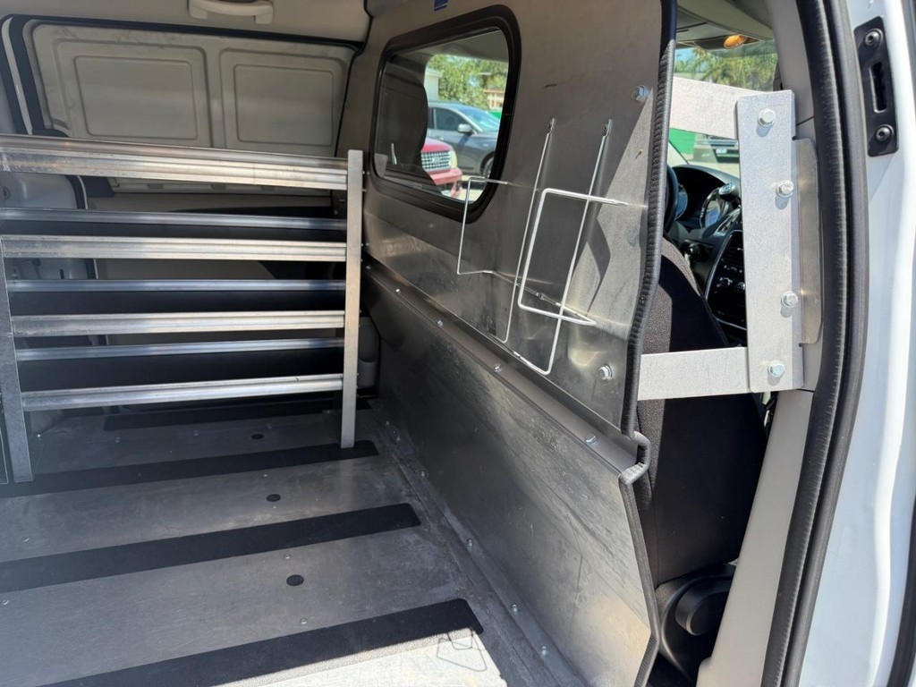Ram C/V Vehicle Full-screen Gallery Image 18