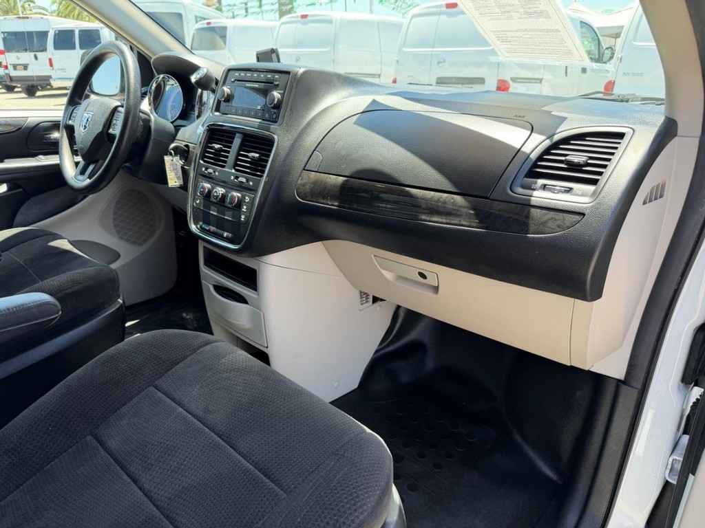 Ram C/V Vehicle Full-screen Gallery Image 26