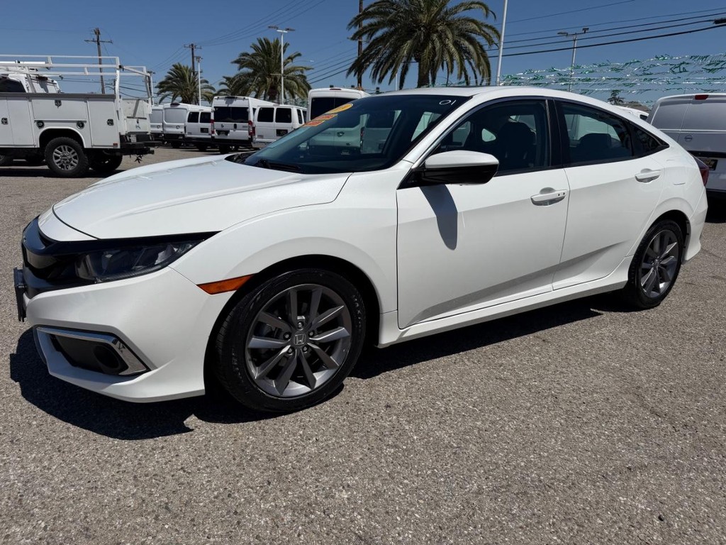 Honda Civic Vehicle Full-screen Gallery Image 12